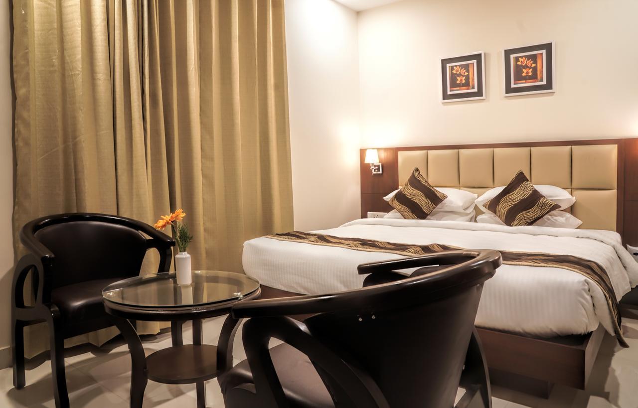 Admire Inn By Tgi Udaipur Extérieur photo